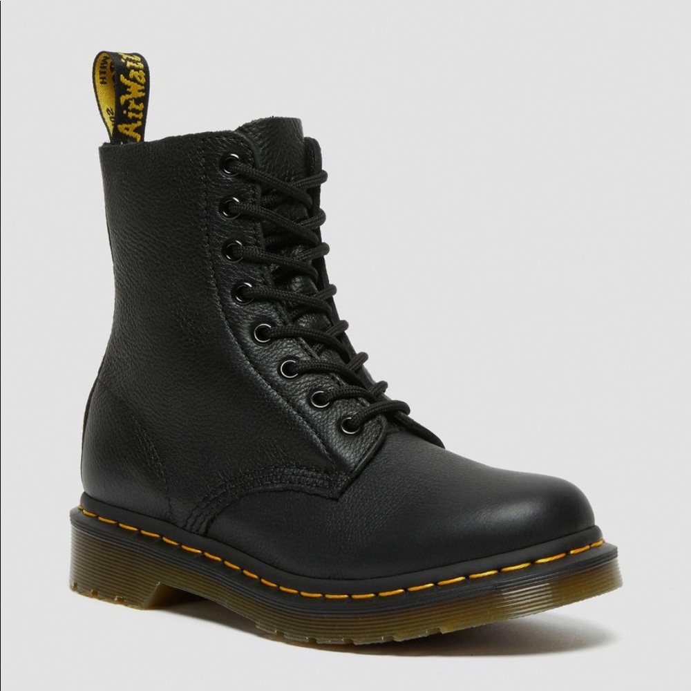 Dr. Martens Womens 1460 Pascal Black Boot